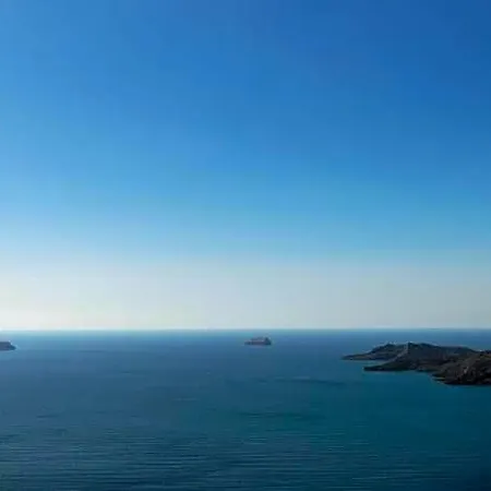 Отель Caldera's Lilium 4*