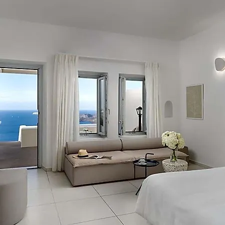 Lilium Hotel Santorini 5* Fira (Santorini)