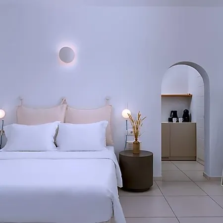 Lilium Hotel Santorini 5* Fira (Santorini)